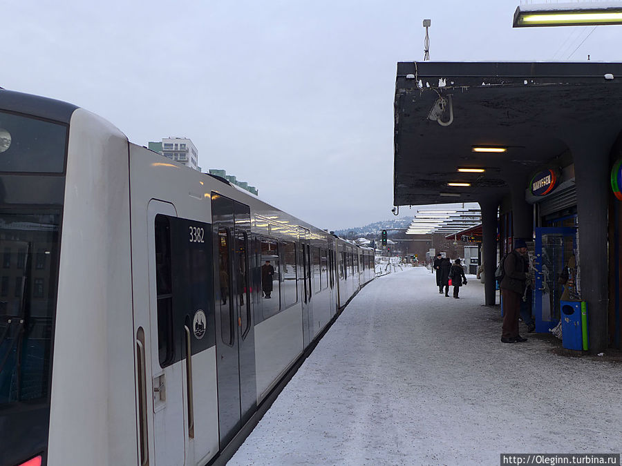 Трамплин Holmenkollen зимой Осло, Норвегия