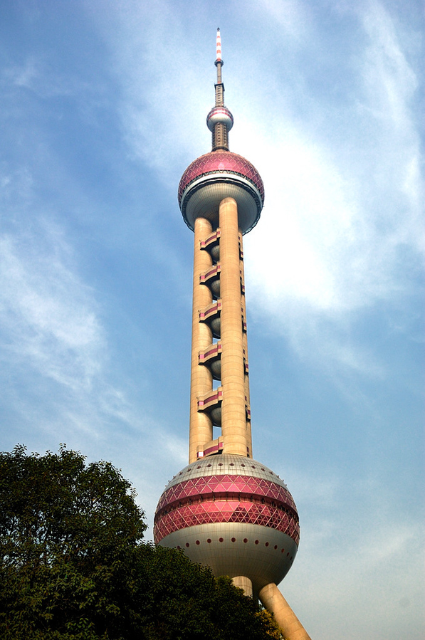 Восточная Жемчужина и другие небоскребы Шанхая Шанхай, Китай