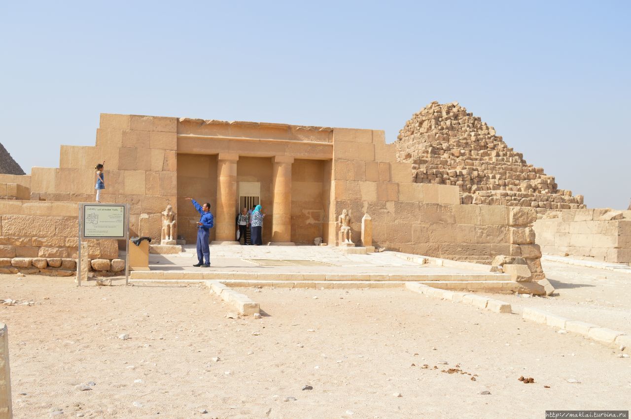 Заупокойный храм фараона Хеопса Гиза, Египет