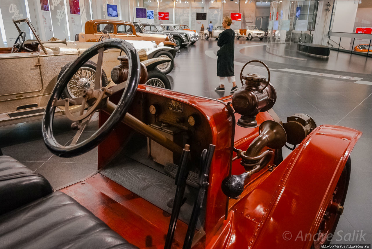 Музей Alfa Romeo Alfa Romeo Historical Museum Милан, Италия