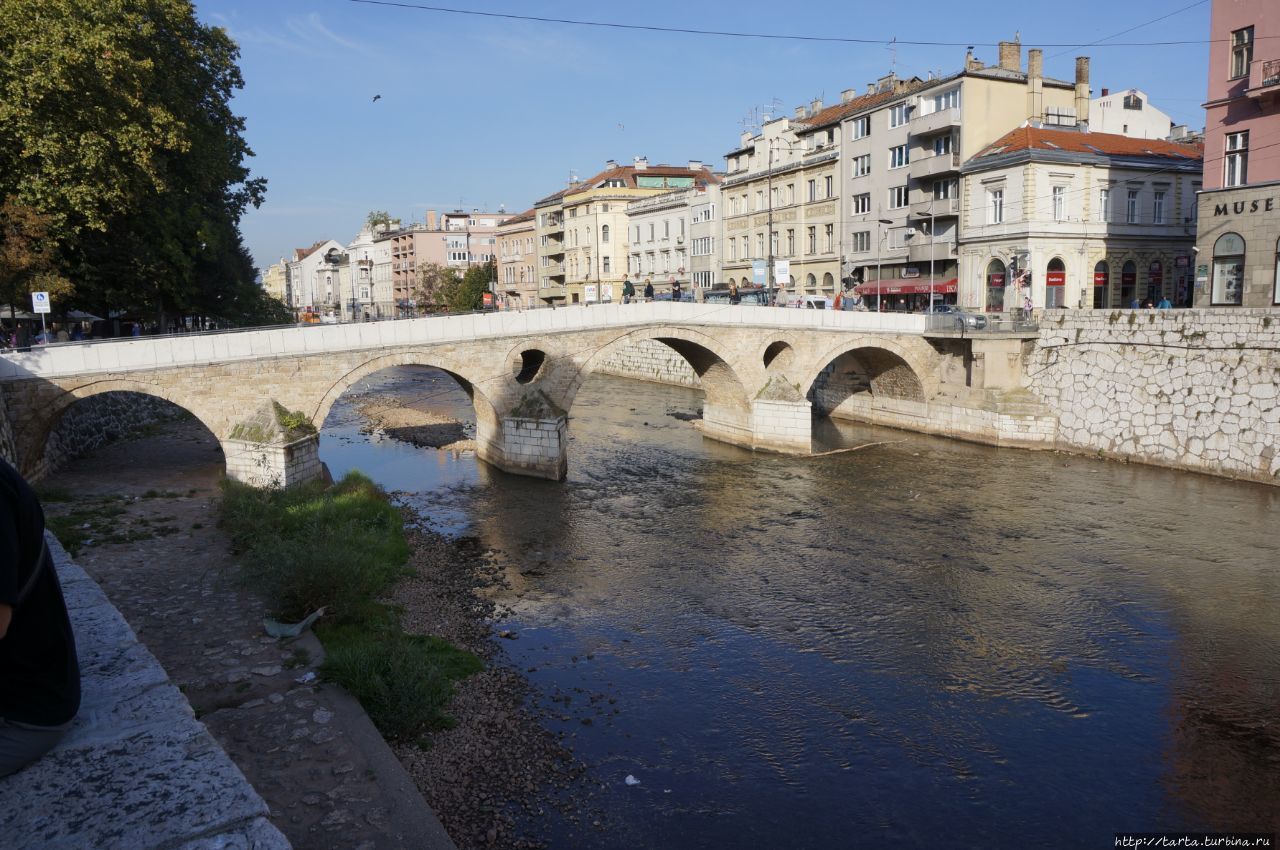 Сараево на фоне смены времен Сараево, Босния и Герцеговина