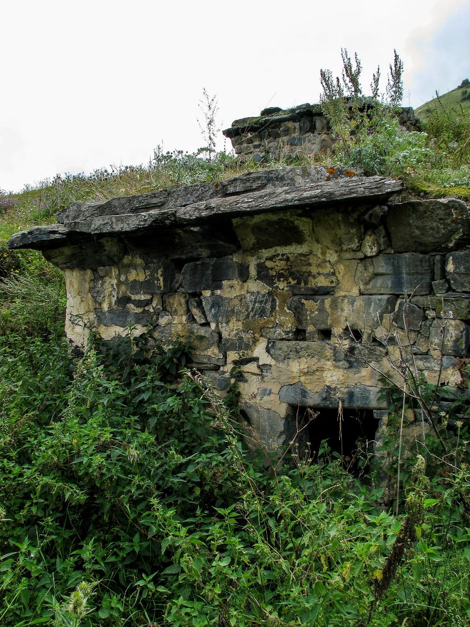 Лацский некрополь Лац, Россия