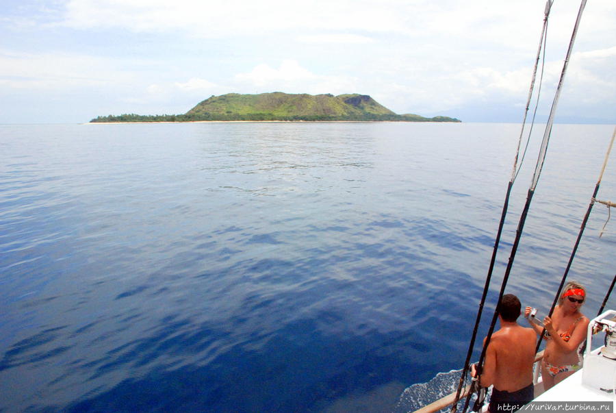 Проходим необитаемый островок Остров Дравака, Фиджи
