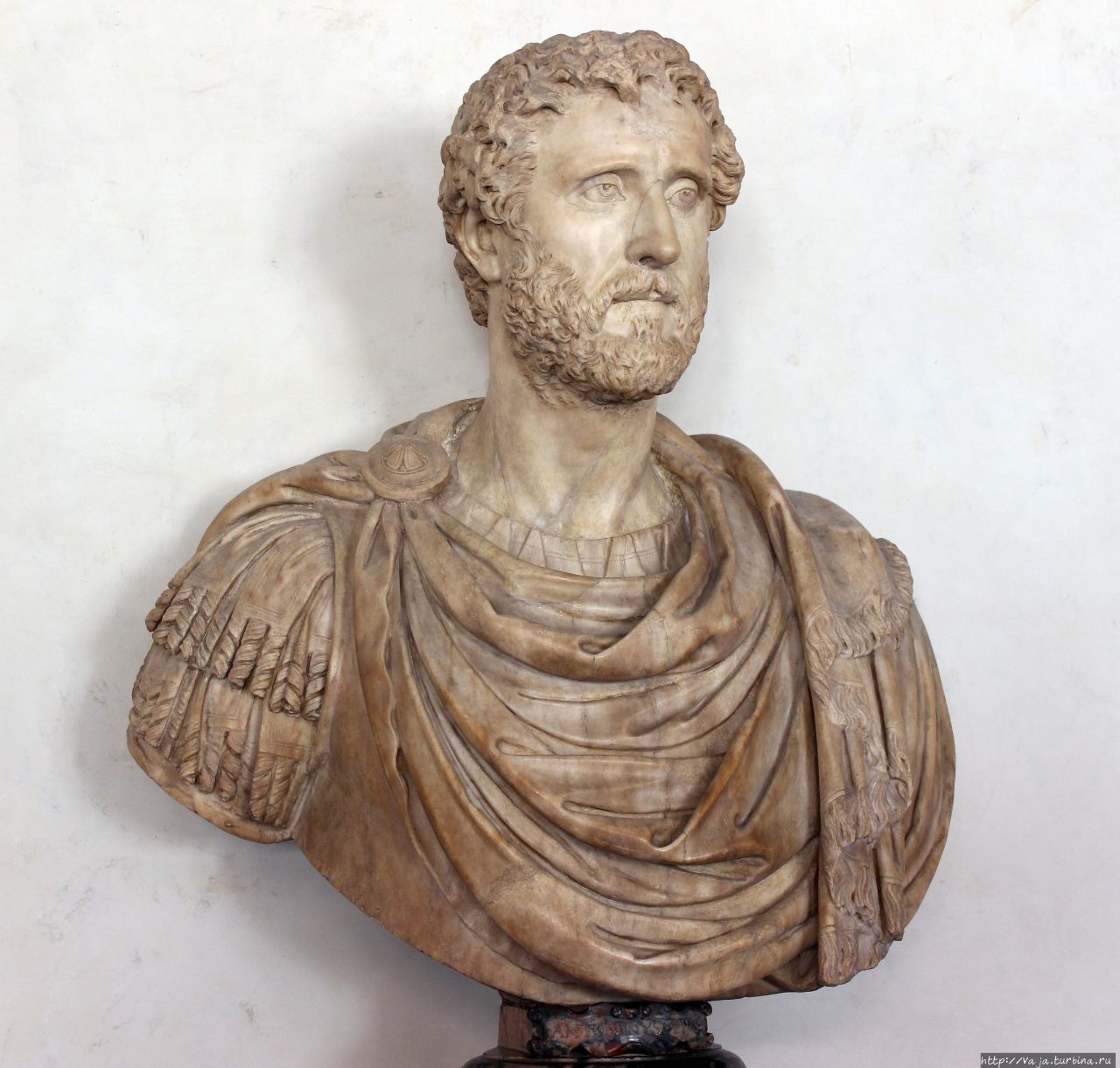 Бюст императора Нерона Флоренция, Италия