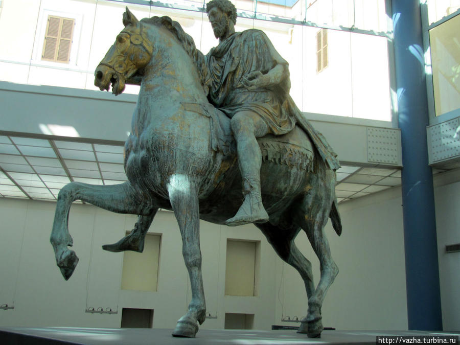 Римский император,философ Марк Аврелий Антонин. Оригинальная статуя 160-180 годы. Рим, Италия