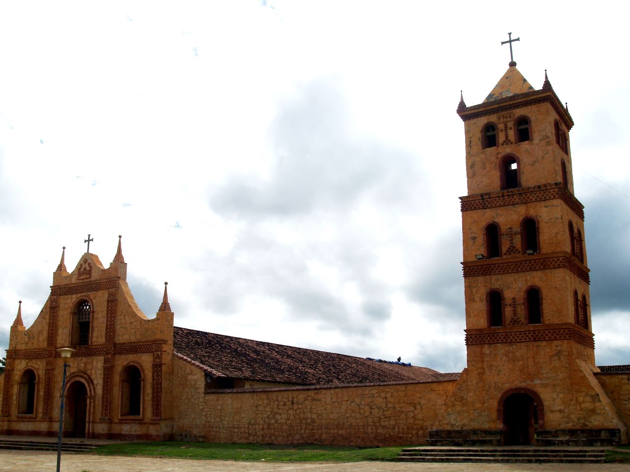 Храм миссии иезуитов в Сан-Хосе и Музей Сан-Жозе-де-Чикитос, Боливия