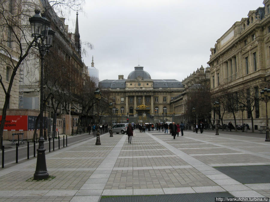 Прогулка до Св.Женевьевы Париж, Франция