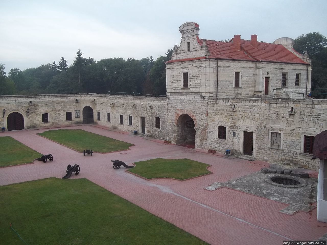 Внутренний двор замка Россия