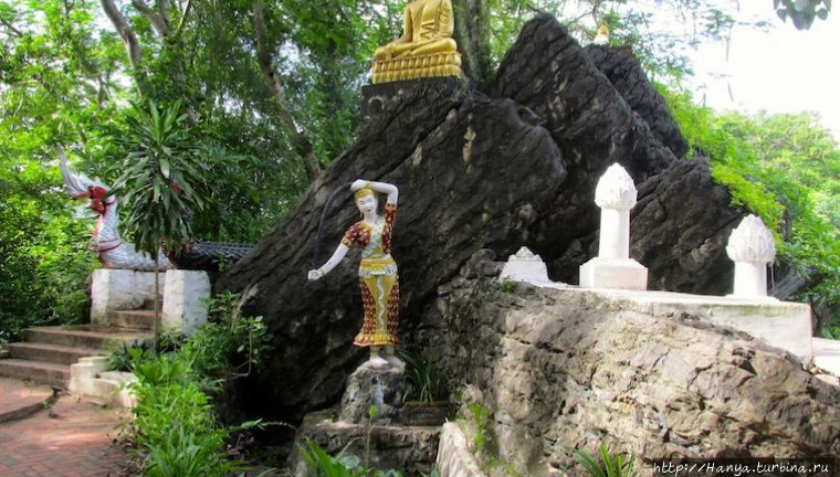 Статуя Маторани (Мать земля) (Ma Torani). Фото из интернета Луанг-Прабанг, Лаос