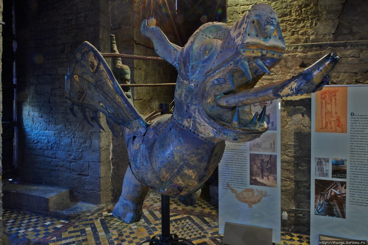 Дракон в музее Белфри в Генте. Фото из интернета Гент, Бельгия