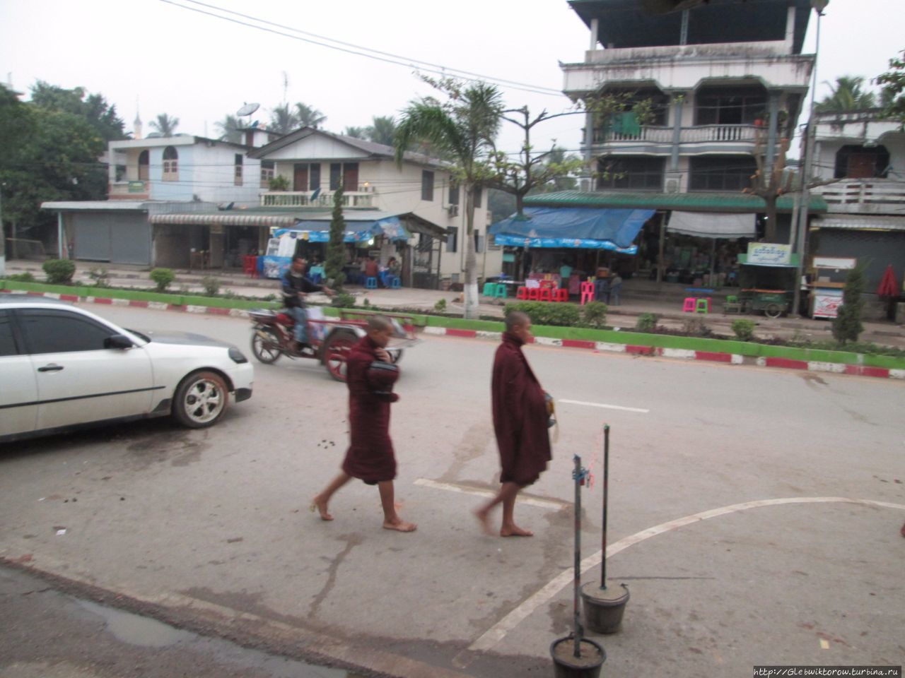 Прогулка по приграничному городу в 6 утра Мьявадди, Мьянма