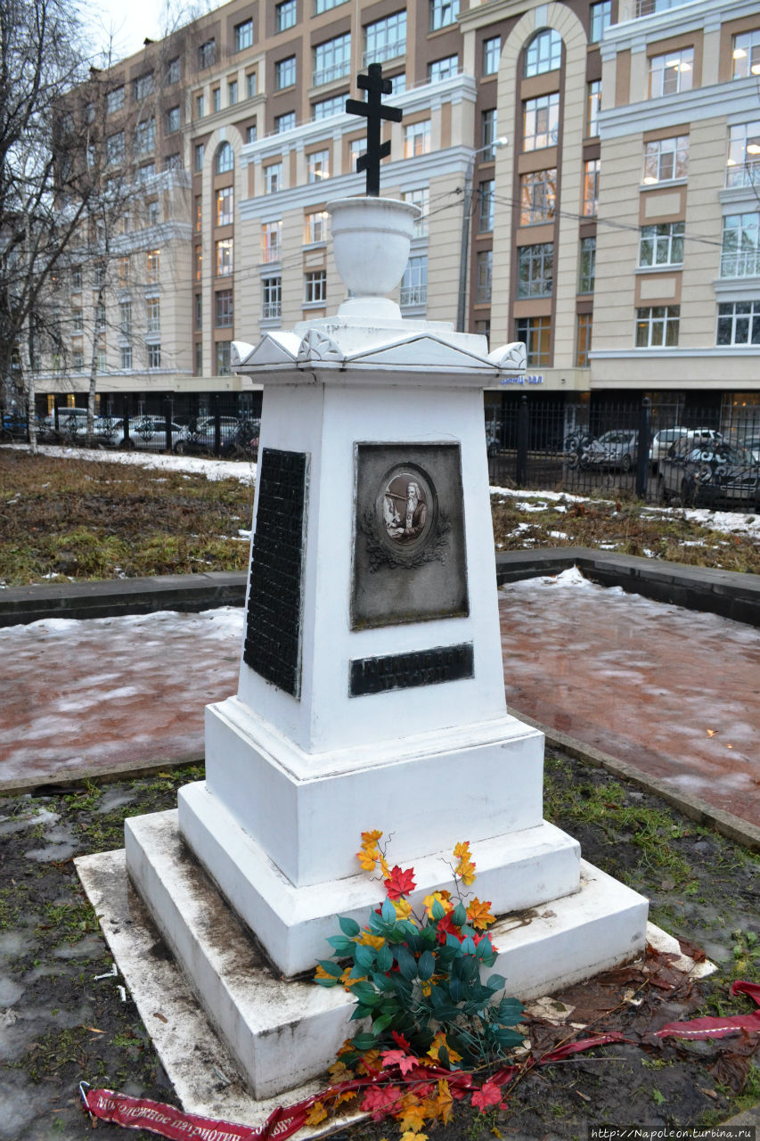 Могила И. П. Кулибина / Tomb of Kulibin