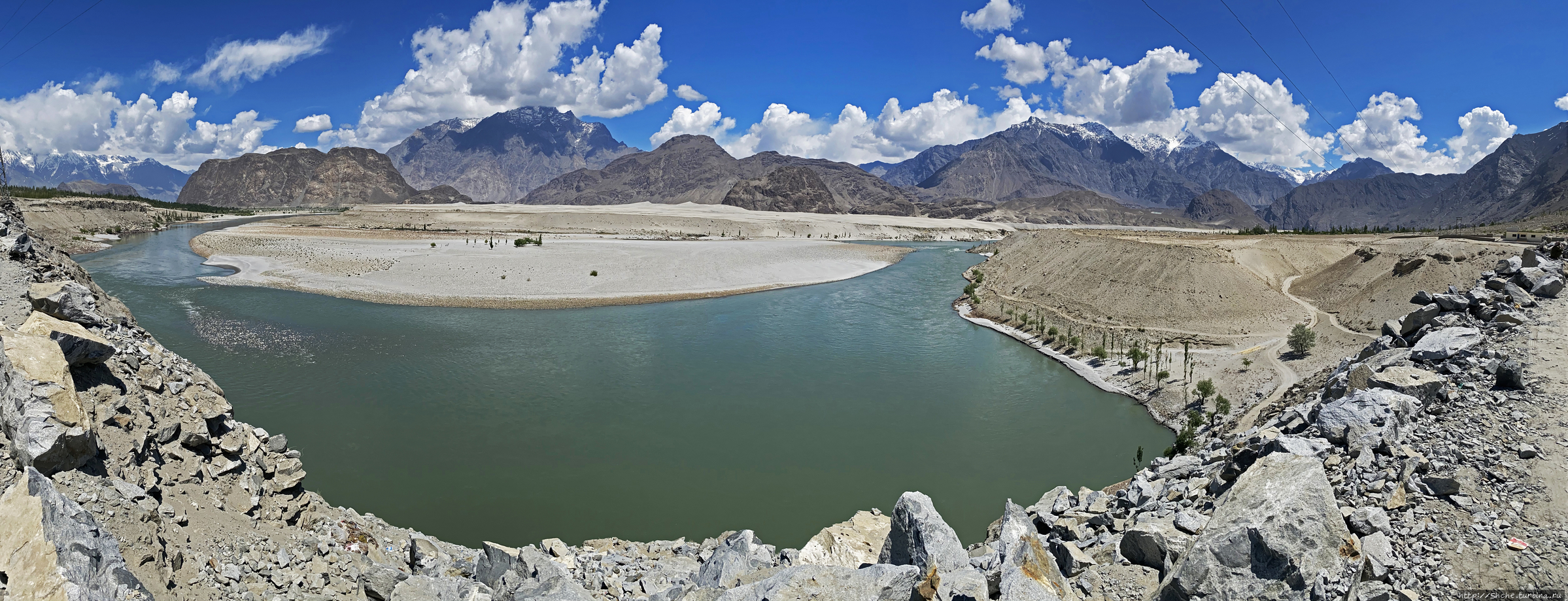 Вью-поинт на реку Инд / Indus River View Point