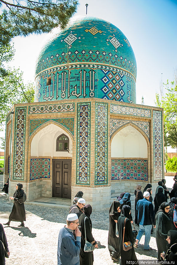 Мавзолеи Аттара Мешхед, Иран