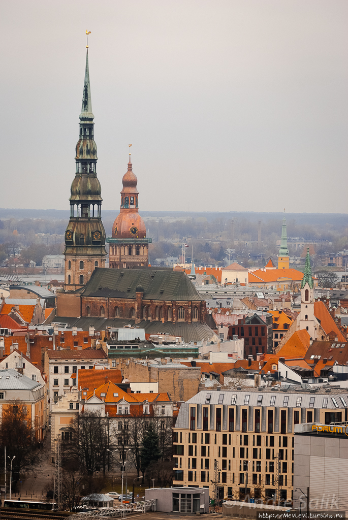 Под седым небом Рига, Латвия