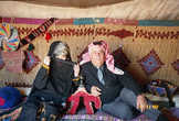 Гюльчатай открой личико..с нашим дамасским гидом в бедуинском наряде и соответственно шатре)