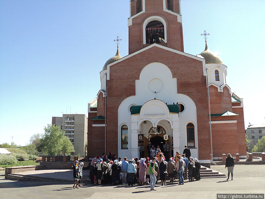 Идет процесс Крещения. Усть-Каменогорск, Казахстан