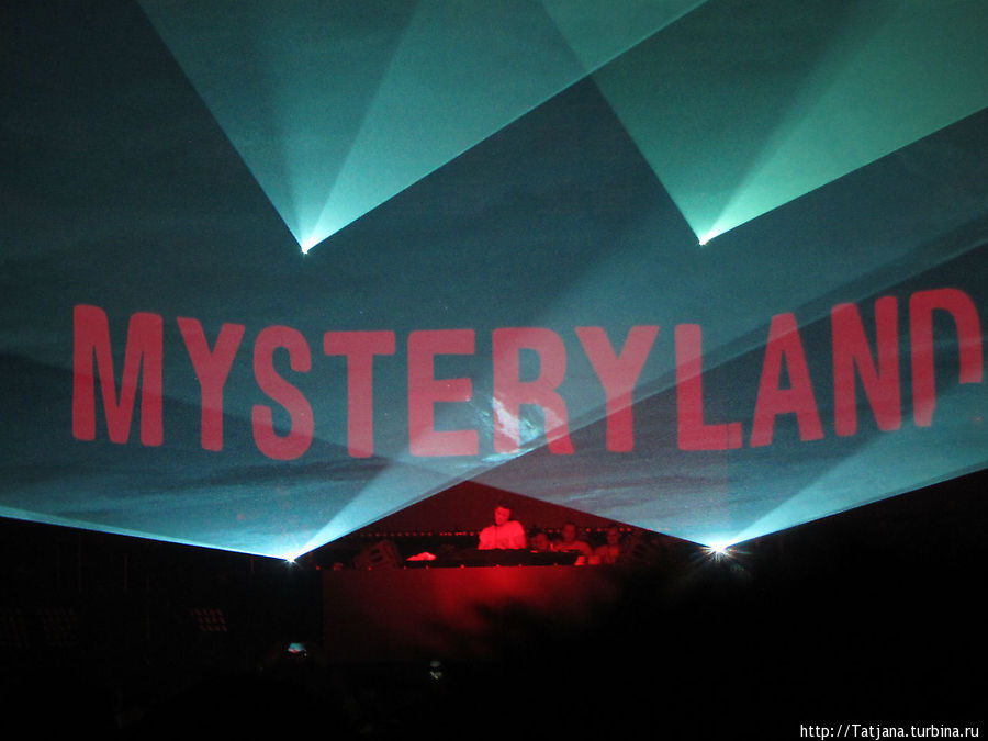 Mysteryland  2012 — танцевальный фестиваль Хофддорп, Нидерланды