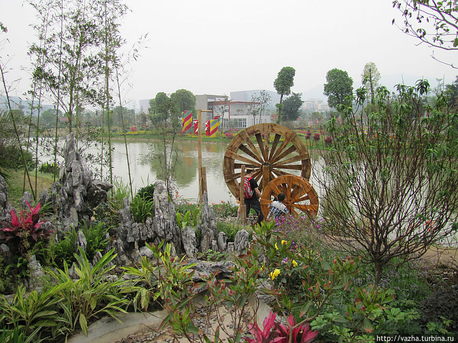Тематический парк Байюнь Гуанчжоу, Китай