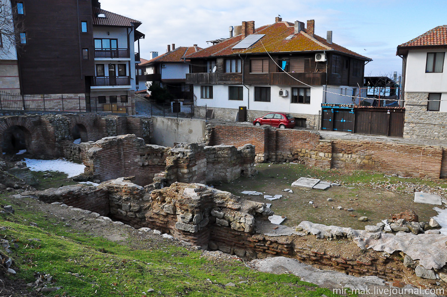 Ранневизантийские термы (бани), точнее то, что от них осталось. Несебр, Болгария
