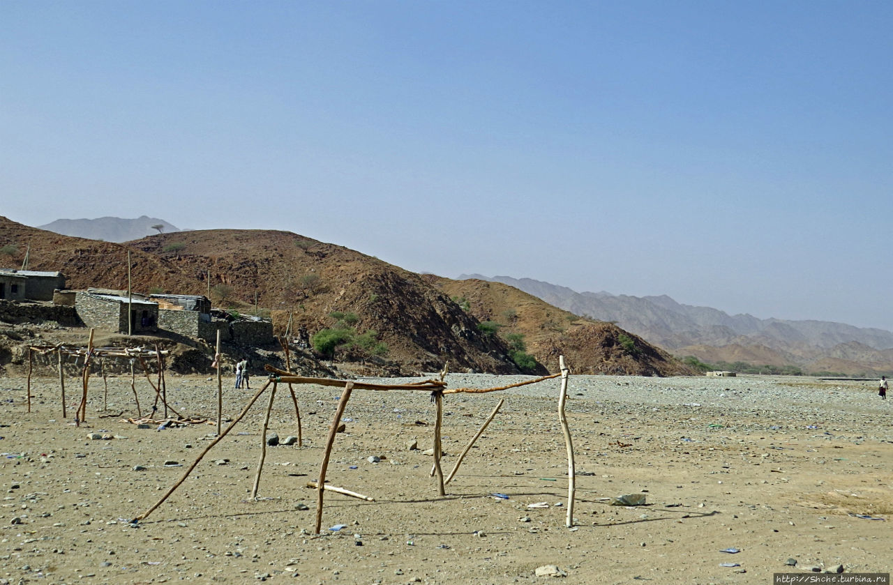 Берхале — дальше только пустыня Берхале, Эфиопия