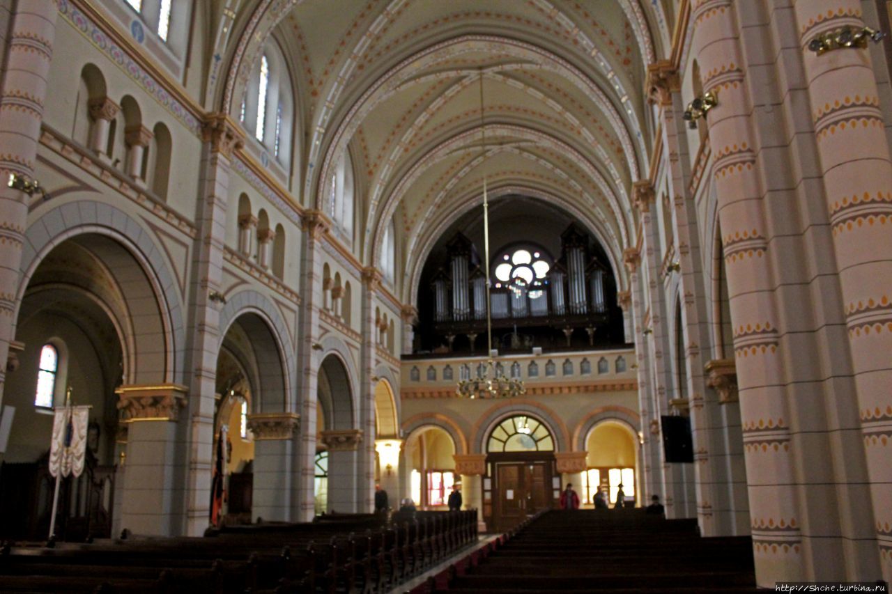 Католический собор Ньиредьхазы Ньиредьхаза, Венгрия