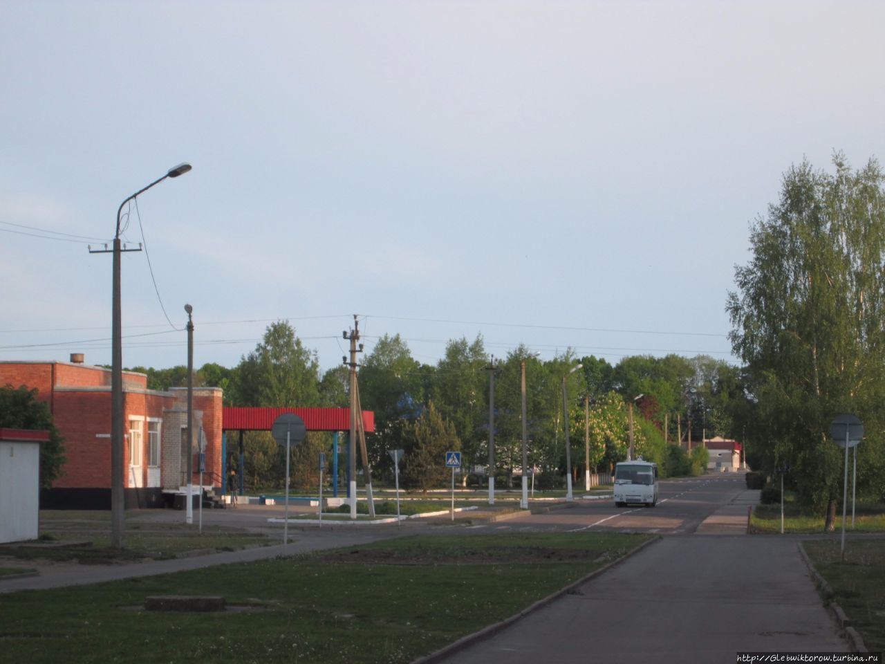 Прогулка по городу в 7 утра Миоры, Беларусь