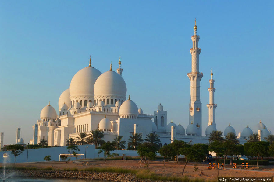 Грандиозная мечеть Шейх Заида Абу-Даби, ОАЭ