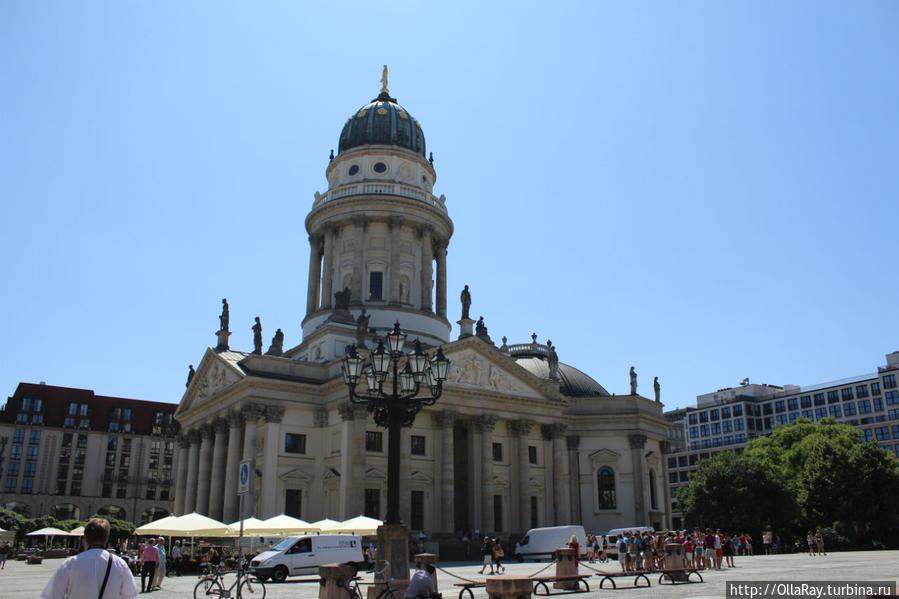 Немецкий собор на площади Gendarmenmarkt. Берлин, Германия