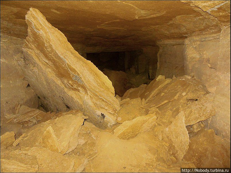 Аварийный участок. Если соберёмся в катакомбы снова — пойдём на более сложный маршрут: там всё в таком виде.