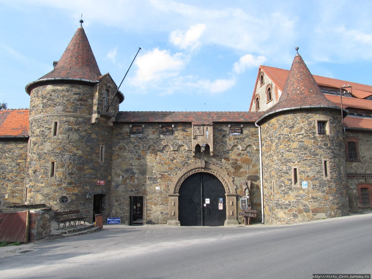 Ворота замка Чоха Вроцлав, Польша