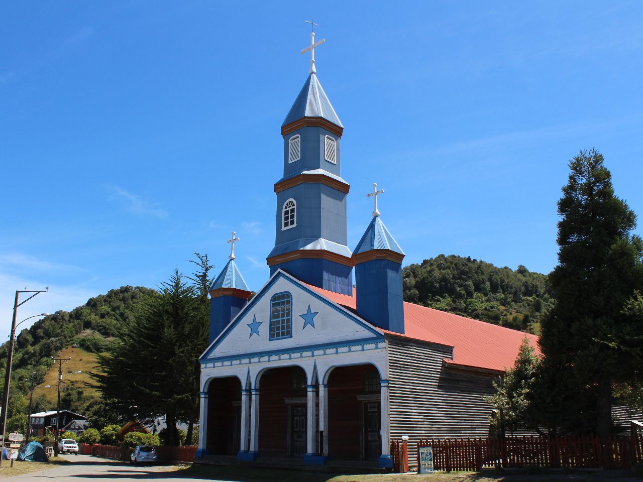 Церковь Святой Богоматери в посёлке Тенаун / Iglesia Nuestra Señora del Patrocinio de Tenaún