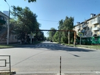 Улица, центральная в поселки, идущая в сторону аэропорта  Курумоч