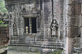 Рельефы деват в гопуре храма Та Сом. Фото из интернета