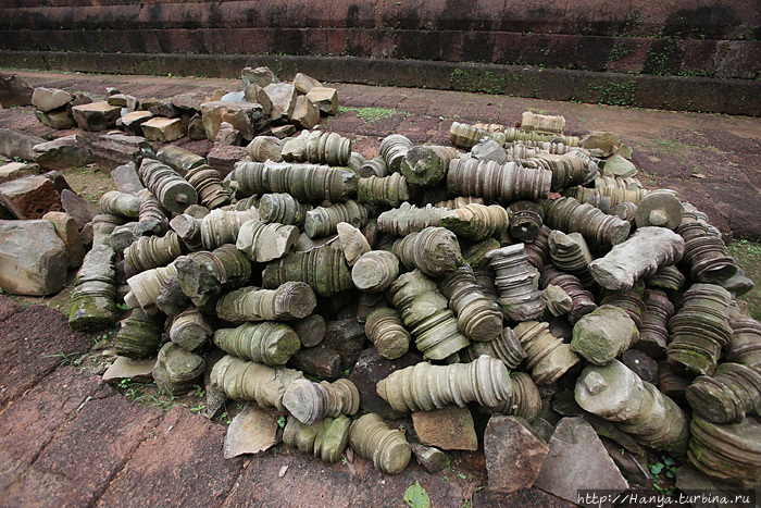 Храм Та Кео. Руины оконных столбиков. Фото из интернета