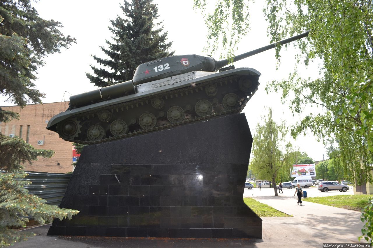 Памятник-танк «ИС-2» Щёкино, Россия
