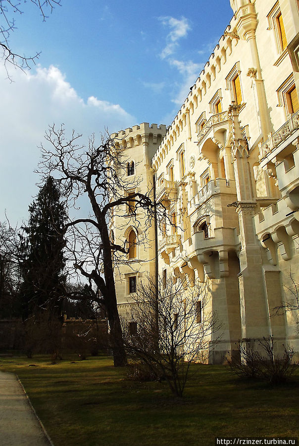 Замок из папье-маше Глубока-над-Влтавой, Чехия
