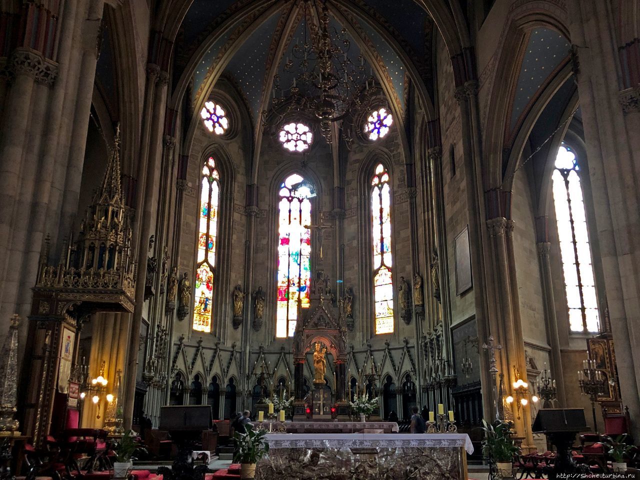 Zagrebačka katedrala - главный католический храм Хорватии
