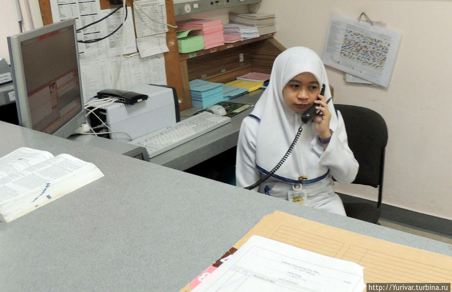 Дежурная медсестра Бандар-Сери-Бегаван, Бруней