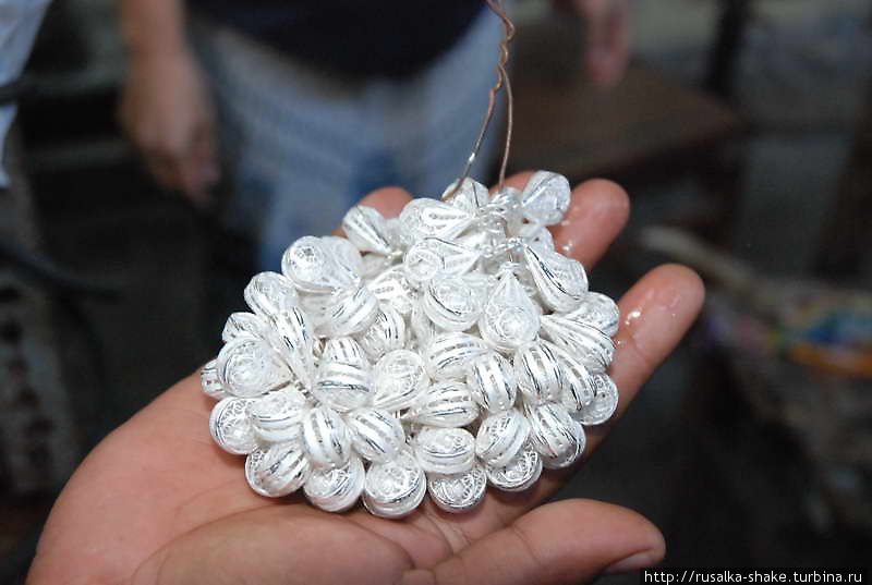 Яванское серебро Суракарта, Индонезия