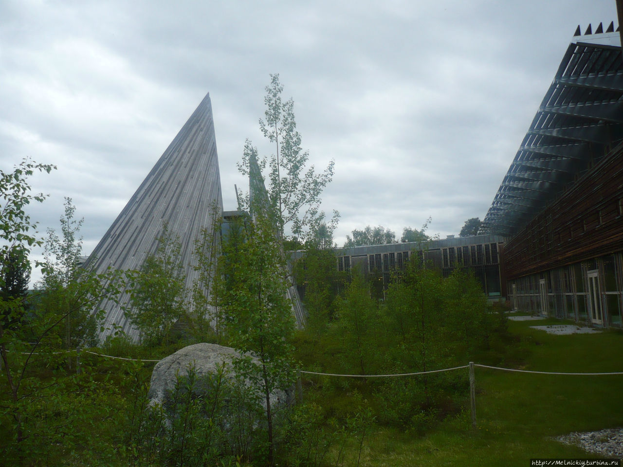 Саамский парламент — парламент не существующего государства Карашок, Норвегия