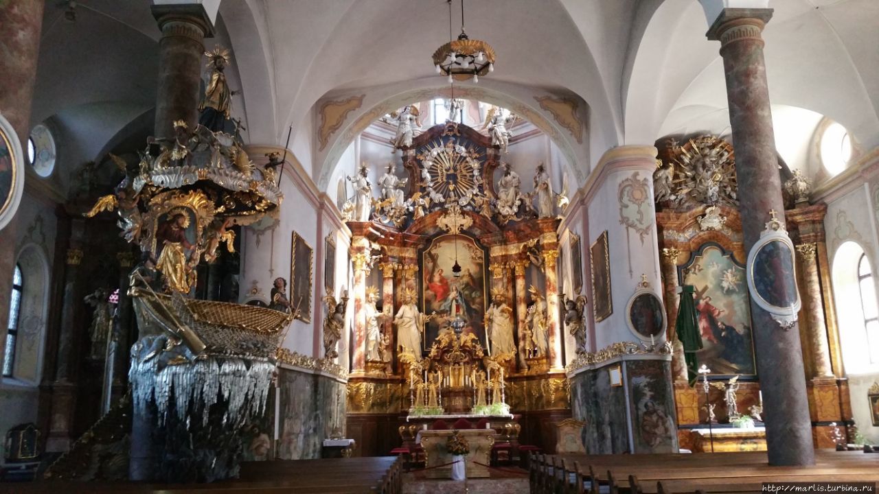 Приходская,б. иезуитская церковь Коронования Марии Траункирхен, Австрия