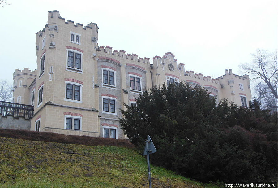 Новоготический замок Глубока Глубока-над-Влтавой, Чехия