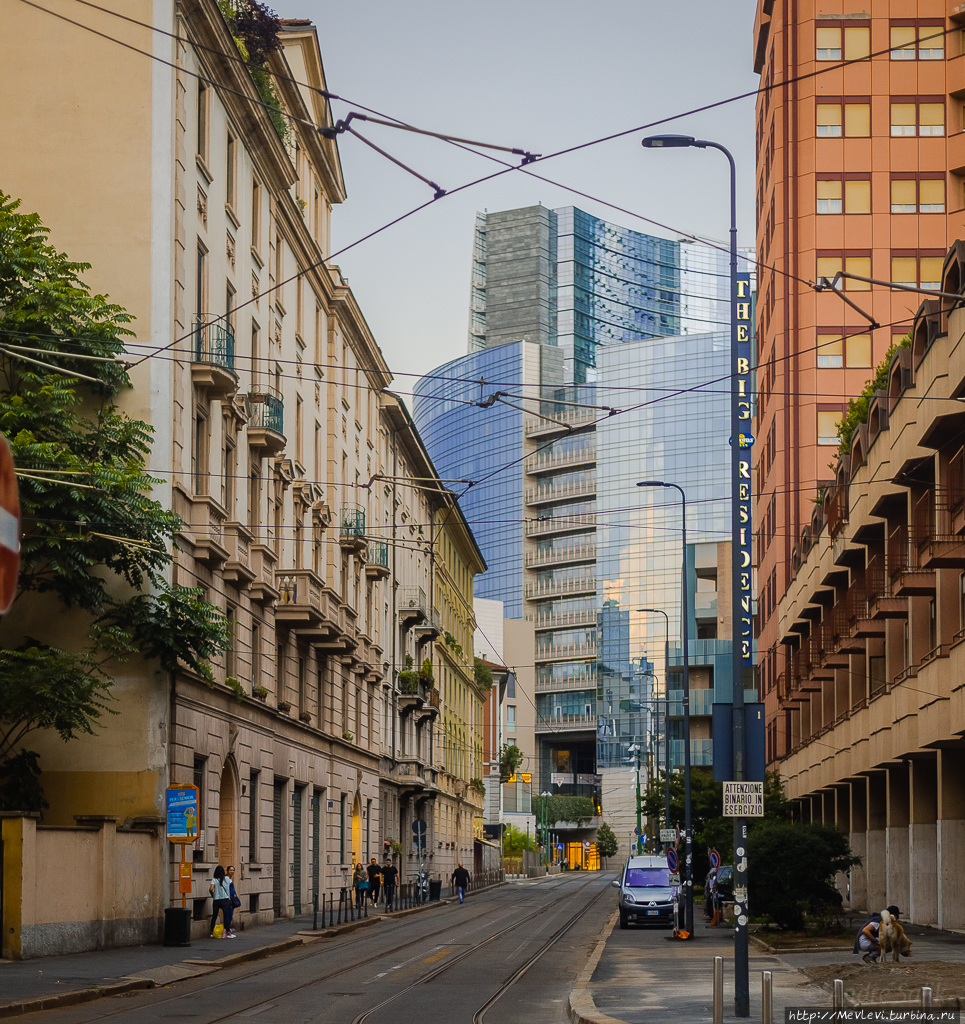 Вечерний Милан. Мегаполис Милан, Италия