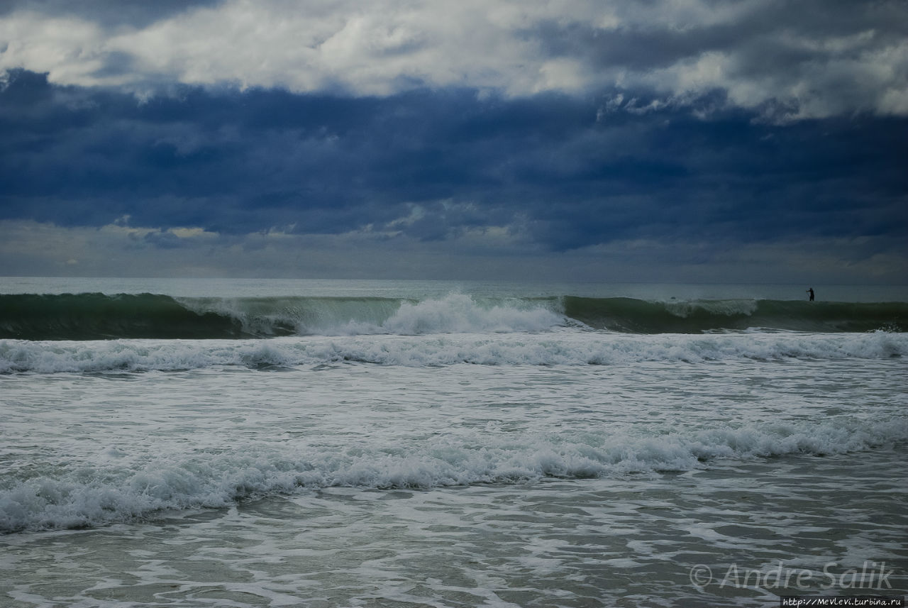 Бушующий октябрьский океан Тарифа, Испания