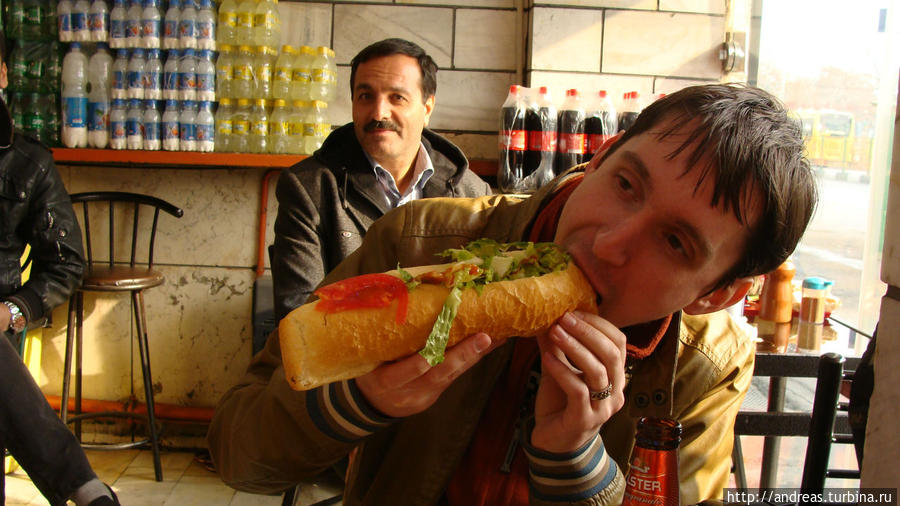 Поедание сэндвича Тегеран, Иран