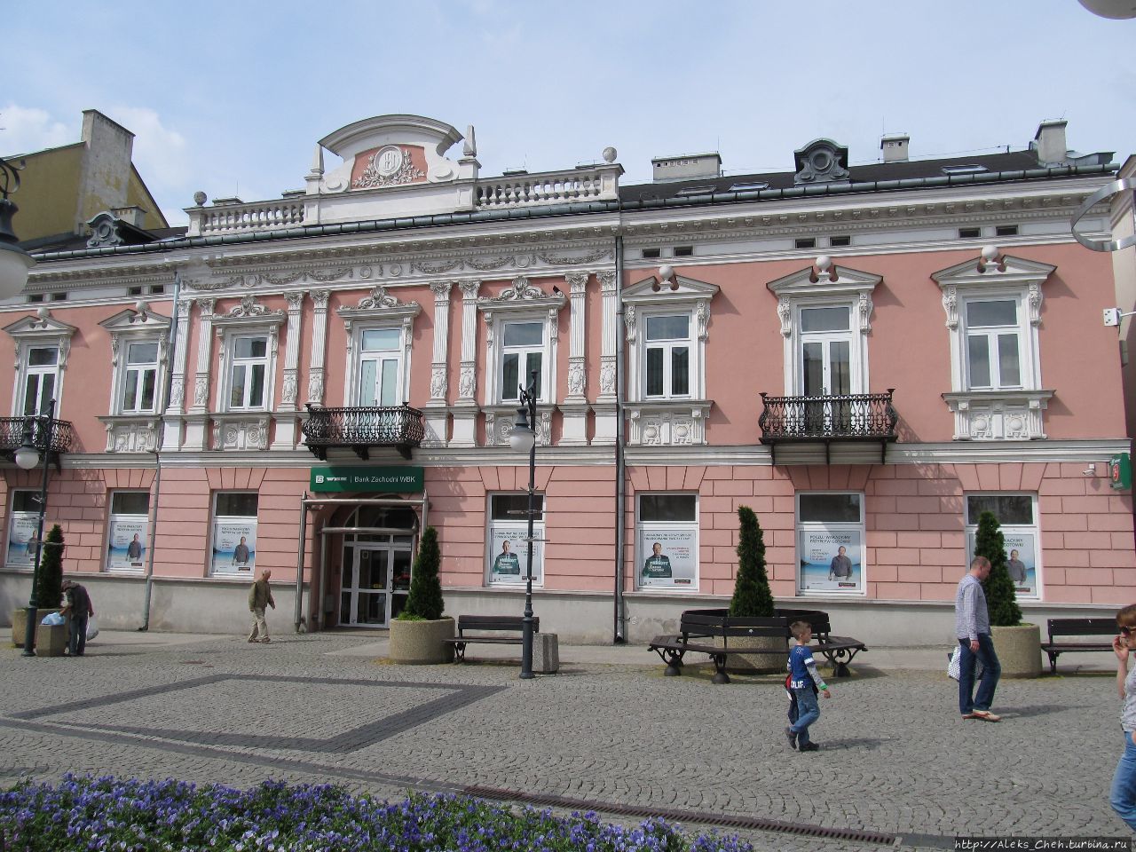 Здание банка Заходни (Bank Zachodni WBK) Радом, Польша