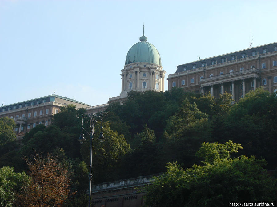 Вид на Крепостную гору и Королевский дворец Будапешт, Венгрия