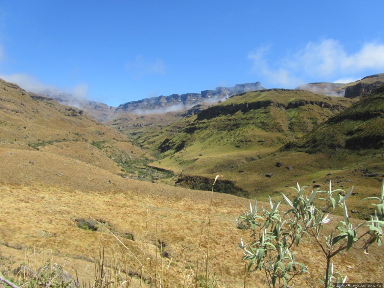 Парк uKhahlamba Drakensberg Park Малоти-Дракенсберг Национальный Парк, ЮАР