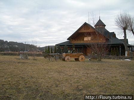 С местным колоритом